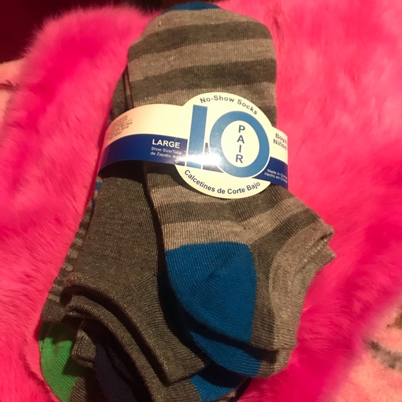 NotSure Accessories - New short socks